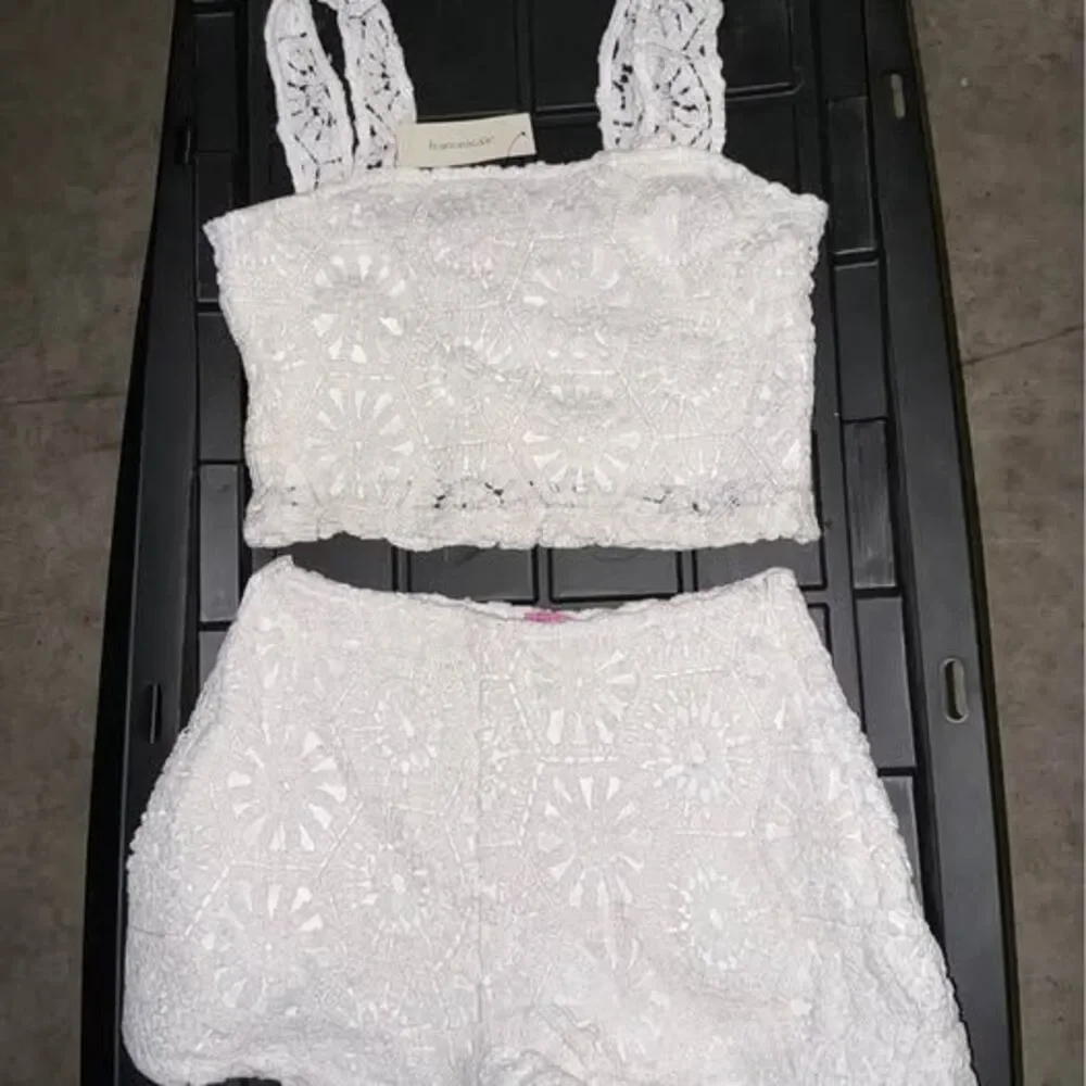 Francesca's Audrey Parks & mi ami White Crochet Two-Piece Set Small